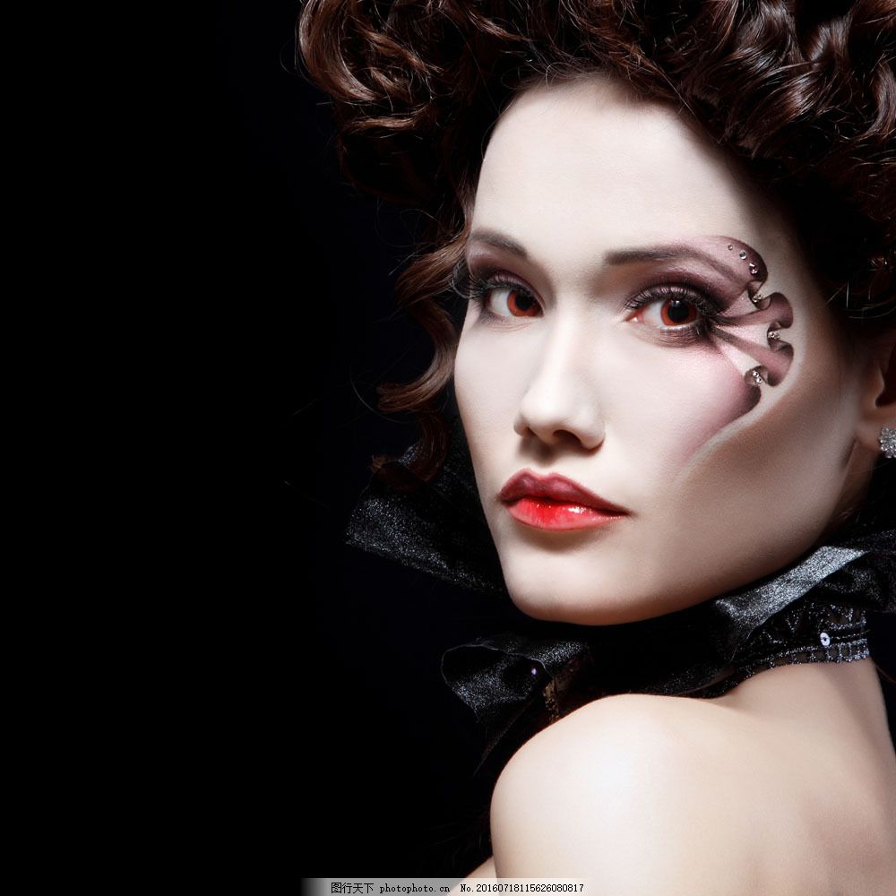 时尚新娘跟妆 打造完美新娘的化妆造型与模特风采