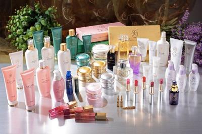 造型师小七老师亲授 新娘跟妆必看，护肤化妆品保鲜秘笈