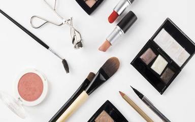 寒假蜕变季 成都专业新娘跟妆培训，成就你的职业梦想